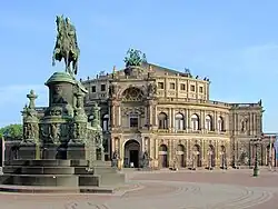 Дрезденская опера, носящая имя архитектора (Земперопер). 1871—1878