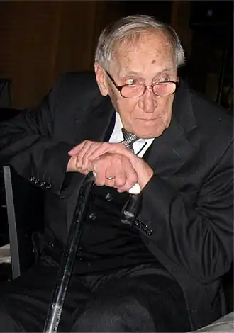 Колаковский в Варшаве во время празднования своего 80-летия