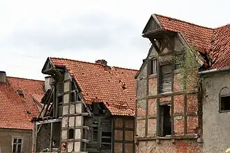 Ветхие склады (июнь 2011 г.)