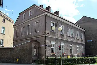 Старинный дом