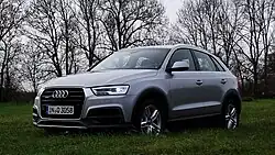 Обновленная Audi Q3 — вид спереди