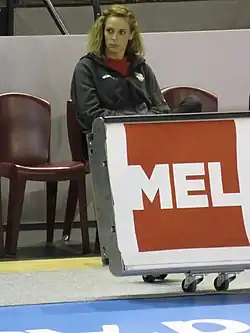 Меган Махони во время выступлений за клуб «ЕСБ Вильнёв-д’Аск» (31 января 2016 года)