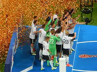 Сборная Германии празднует победу в турнире
