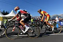 Шарль-Этьен Кретьен и Фернандо Барсело (второй) в групповой гонке среди андеров на чемпионате мира 2018