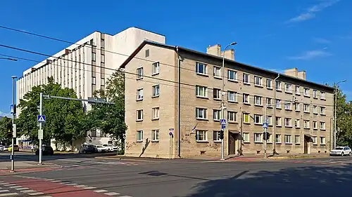 Дом 21. Перекрёсток с улицей Палласти