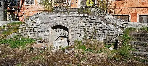 Лестница в особняк, 2023 год