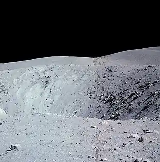 Кратер Северный Луч, снятый Янгом со Station 11