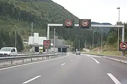 Ограничение скорости на A40