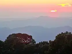 Вид на закат в горах