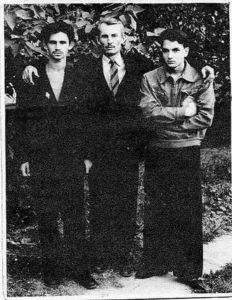 Слева направо: А. Г. Гидони, В. А. Бернадский, В. Э. Лазарянц. Дубравлаг, 1958 год