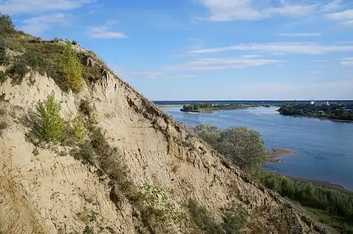 Вид из Большого каньона на реку и остров Малиновый