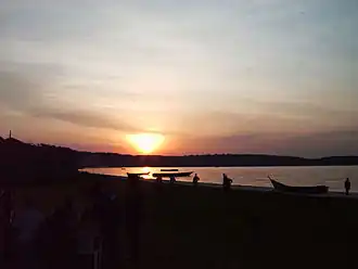 Калангальский пляж на закате солнца