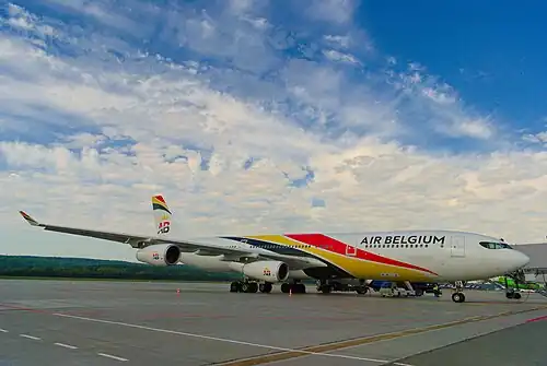 Airbus A340-300 (OO-ABA) авиакомпании «Air Belgium»