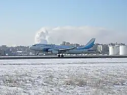 Airbus A-320 авиакомпании «Ямал» в аэропорту Белгород.