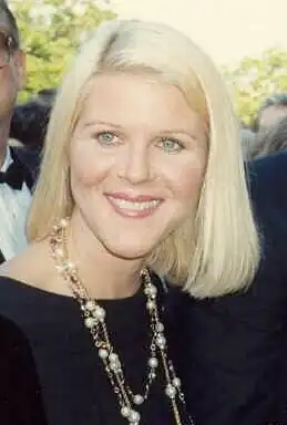 Элли Миллс в 1989 году