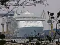 Конец строительства Allure of the Seas в октябре 2010