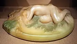 Лежащая обнажённая.