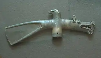 Бронзовая секира. Ананьинская культура. VII—V вв. до н. э. Экспозиция НМРТ