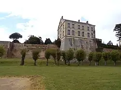 Шато Тийер-сюр-Авр