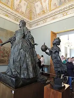 Анна Иоанновна с арапчонком. 1741. Бронза. Русский музей, Санкт-Петербург