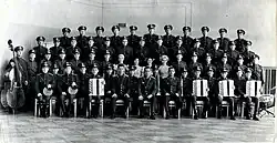 Первый ряд слева направо: 4-й Поляничко А. Г.