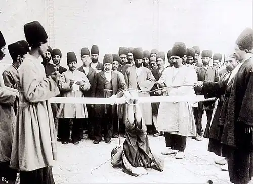 Наказание фалакой в Иране. Фотогр. Antoin Sevruguin