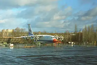 Ан-70 в ноябре 1994 года, за месяц до первого полёта