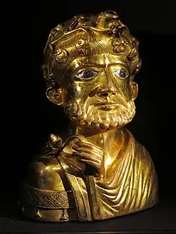 Aнтропоморфный акваманил. Ок. 1170. Бронза, инкрустация, золочение. Долина Мааса. Сокровищница Ахенского собора