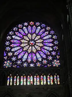 Роза южного трансепта базилики аббатства Сен-Дени