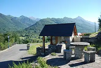 Информационный пункт на въезде в деревню