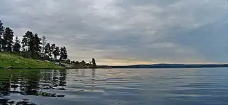 Вид на южную часть Аргазинского водохранилища летом 2012 года