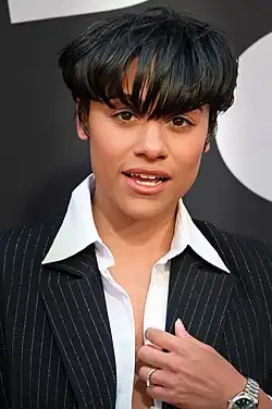 Дебос в 2025 году