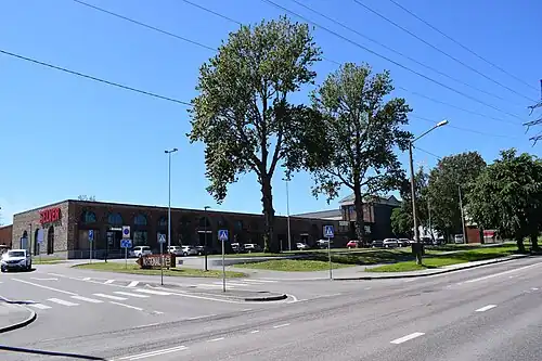 Торговый центр «Арсенал» на перекрёстке улиц Тёэстузе и Эрика (Erika tn 14)