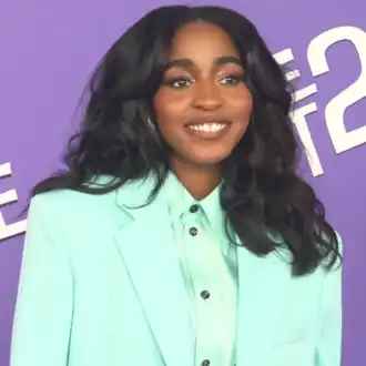 Айо Эдебири «Медведь»