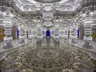 Интерьер Сваминараян Акшардхам (Роббинсвиль, Нью-Джерси, США)