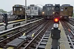 Исторические вагоны Ай-эн-ди и Би-эм-ти