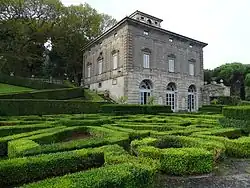 Казино и регулярная часть парка