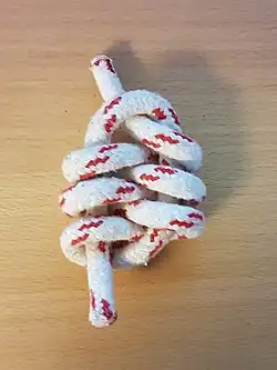 Многократная восьмёрка (узел)[нем.], Стопорный узел Курилова 888, double figure eight knot.Кноп . Восьмёрка имеет несколько способов удвоения этот наиболее частый.