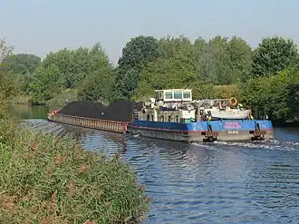 Баржа на Гливицком канале