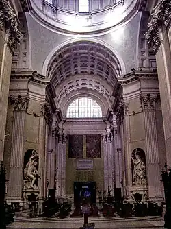 Интерьер средокрестия