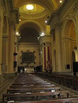 Интерьер базилики Сан-Барнаба