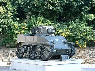 «Цзиньмэньский медведь» - танк M5A1. В ходе сражения националисты использовали танки этой модели.