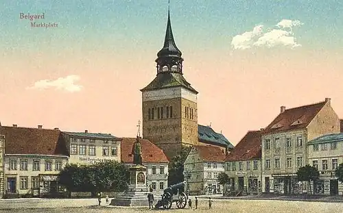 Рыночная площадь в 1900 году...