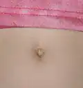 Впалый круглый пупок