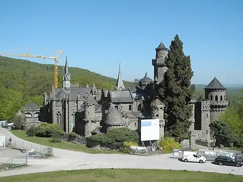 Вид замка с восточной стороны