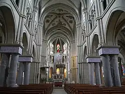 Интерьер центрального нефа