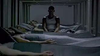 Преследуемый странными снами, Лампас (Малахи Кёрби) не может уснуть.