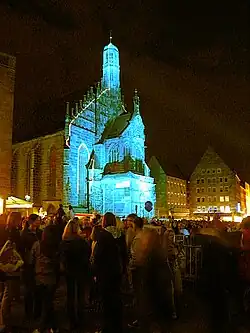 Освещение центральной площади в Нюрнберге в «Голубую ночь» 28.05.2011