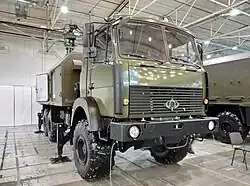 Специальная машина из состава РЛС П-18MR на шасси Богдан-6317