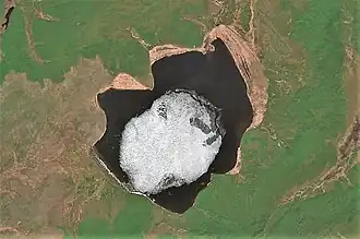 Снимок озера Бокон со спутника Sentinel-2 в мае